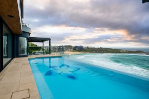 pool luxury living